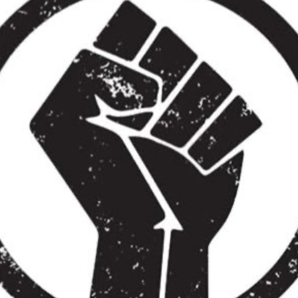 Meet your Posher, Sofia - Picture 1 of 1